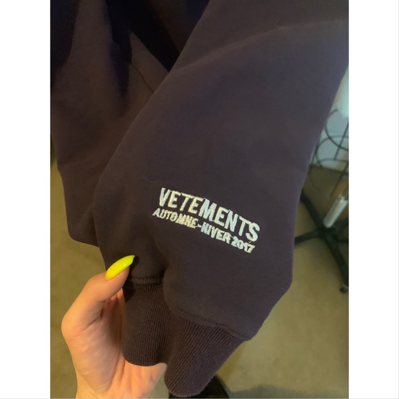 Vetements Women’s "unskinny" Oversized Hoodie - Picture 3 of 5